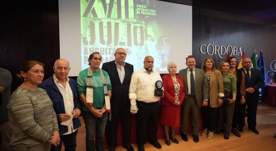 Le Palestinien Wael Al Dahdouh recoit le prix Julio Anguita