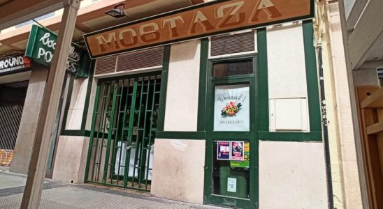 Le bar classique Mostaza de la fermeture sur decision de
