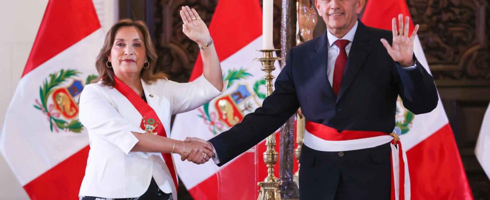 Le ministre de lInterieur du Perou demissionne apres la perquisition