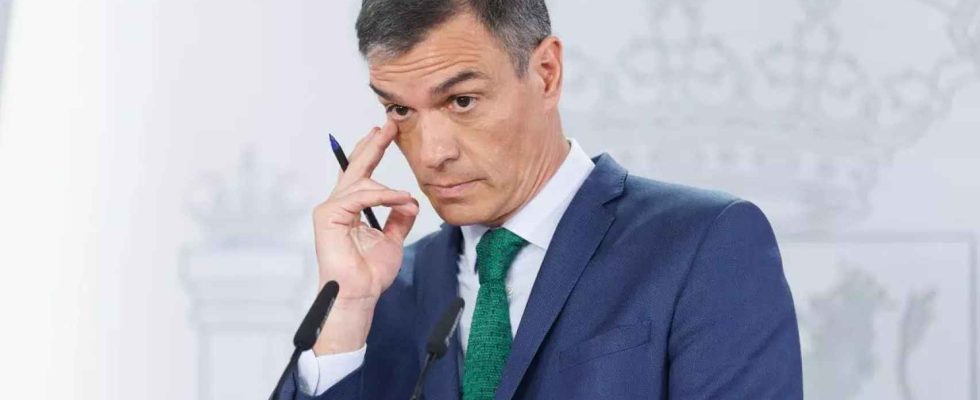 Les ministres et dirigeants du PSOE font pression sur Sanchez