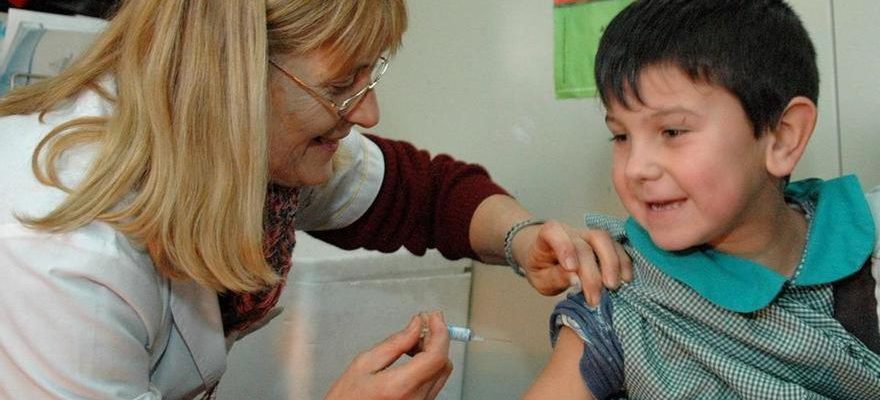 Les pediatres demandent dincorporer un rappel du vaccin contre la