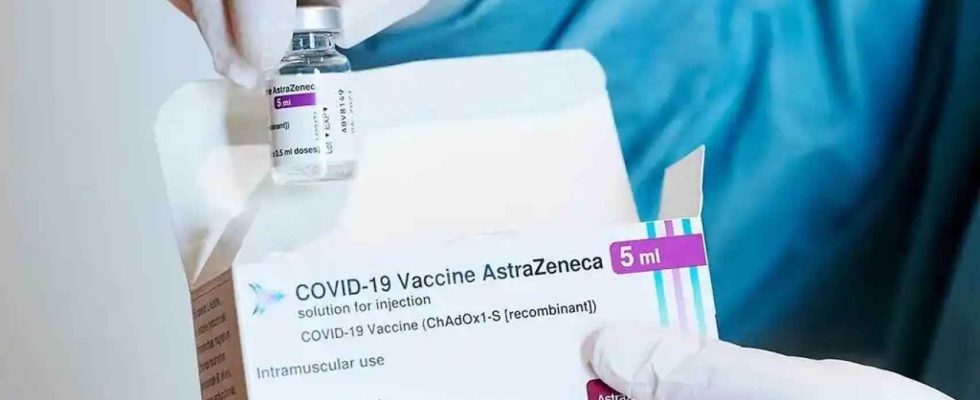 Bruxelles suspend la commercialisation du vaccin Covid dAstraZeneca