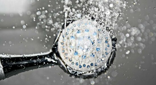 Cest le sac pour economiser leau pendant la douche qui