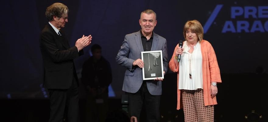 Fetes en Aragon Lorenzo Silva prix dhonneur Aragon Negro