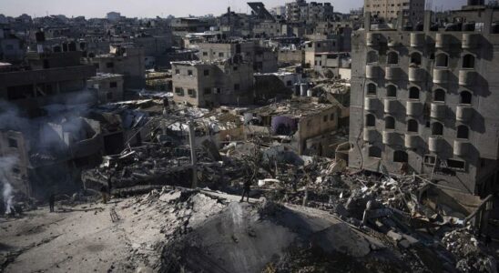 Israel bombarde des personnes deplacees a Rafah apres lattaque du