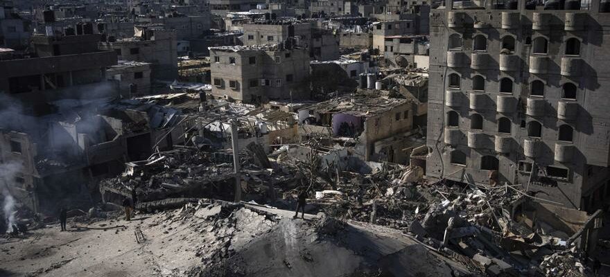 Israel bombarde des personnes deplacees a Rafah apres lattaque du