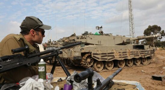 Larmee israelienne intensifie ses attaques au nord et au sud