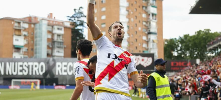 Le Rayo caresse le salut lors de sa saison du