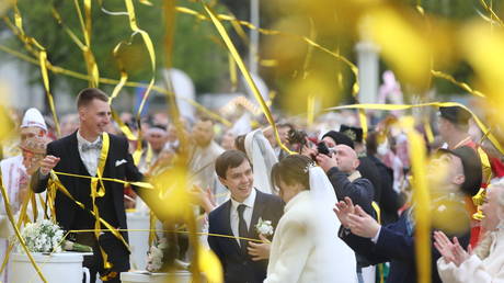 Moscou accueille le premier festival panrusse du mariage VIDEO —