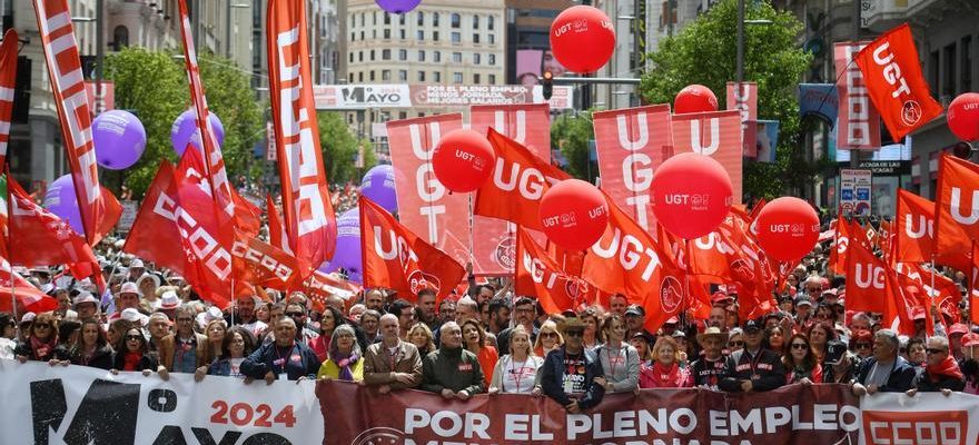 PREMIER MAI MANIFESTATION Des milliers de personnes sont descendues