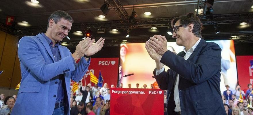 Sanchez et Illa celebrent a Barcelone le pouvoir