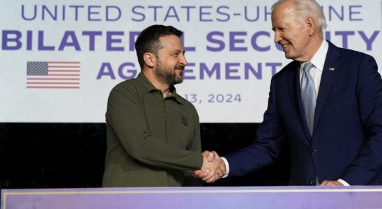 Biden et Zelensky signent un accord de 10 ans pour