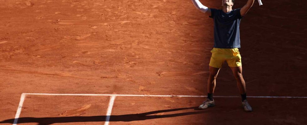 Combien dargent Carlos Alcaraz recoit il pour avoir remporte Roland Garros