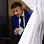 La France vers le second tour des elections legislatives