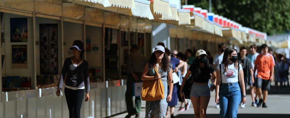 La Mairie ordonne la fermeture de la Foire du livre