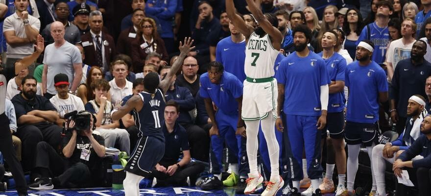 Les Celtics gagnent a Dallas et caressent le ring