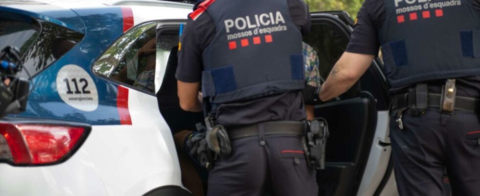 Les Mossos enquetent sur la mort violente dun homme et