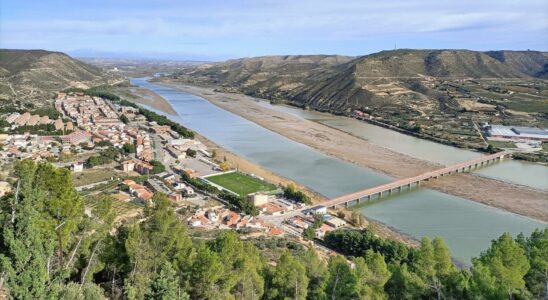 Les pompiers de Huesca recherchent dans le reservoir de Barasona
