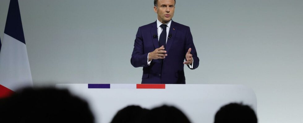Macron denonce les alliances contre nature a gauche