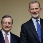 Mario Draghi recoit le Prix europeen Charles Quint lors dune