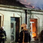 Un incendie brule completement un grand sous sol a Tui Pontevedra