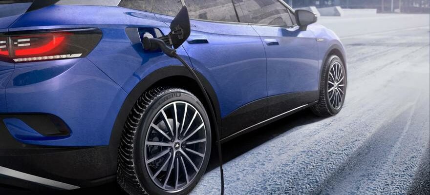 Un vehicule electrique na pas besoin de pneus specifiques mais