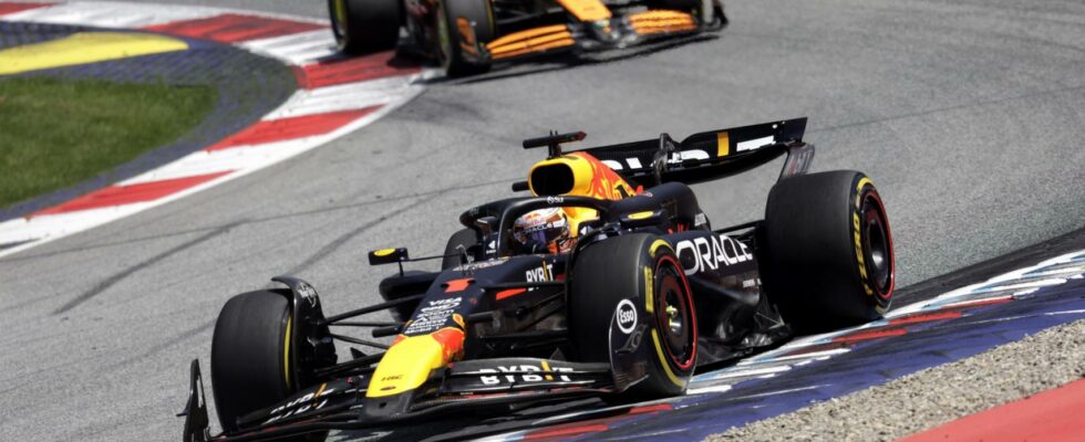 Verstappen survit a lattaque de McLaren et remporte le sprint