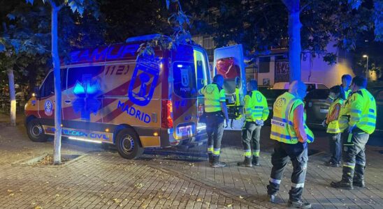 au milieu de la rue et la nuit