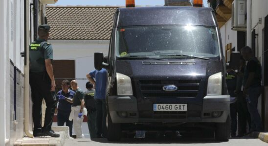 quatre femmes et deux mineurs assassines dans trois affaires en