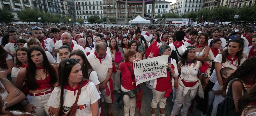 Des milliers de personnes manifestent a Pampelune contre lagression sexuelle