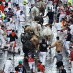Images de la premiere course des taureaux des Sanfermines 2024