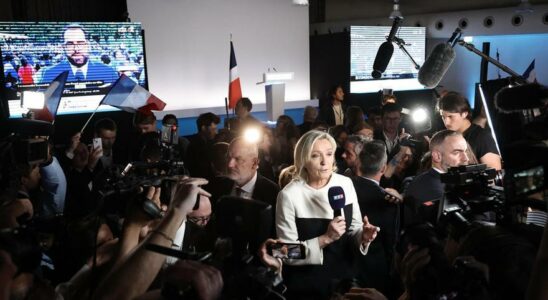 La France passe du Front national au Front populaire