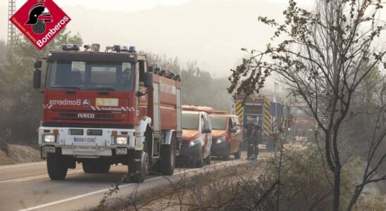 La situation de lincendie de Benasau qui a force levacuation