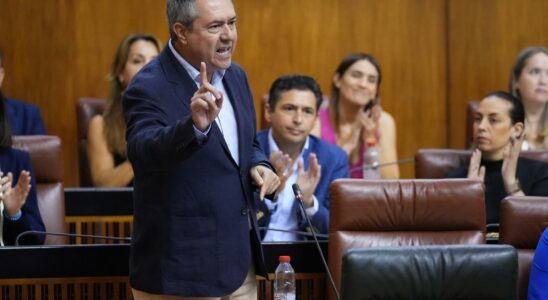 Le PSOE passe a lattaque et denonce les hauts responsables