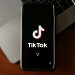 Les Etats Unis accusent TikTok de suivre les opinions de ses