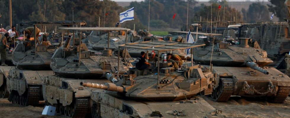 Les dirigeants militaires israeliens estiment quun retrait de Gaza pendant