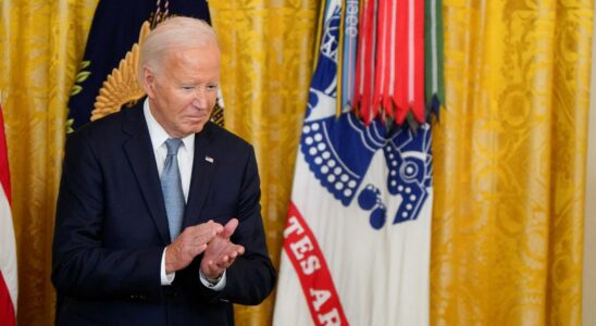 Les membres du Congres font pression sur Biden pour quil