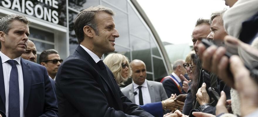 Macron attendra pour decider du gouvernement que le nouveau Parlement