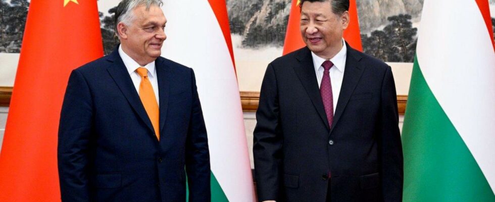 Orban rencontre Xi Jinping lors de sa visite surprise en