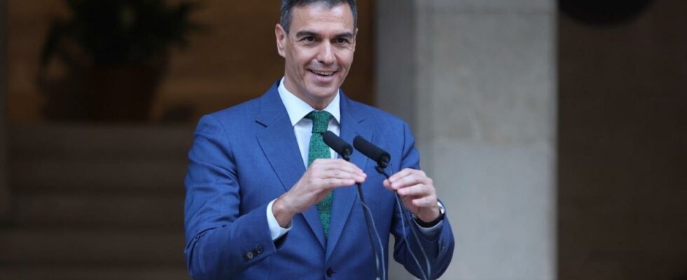 Pedro Sanchez annonce un accord avec les employeurs et les