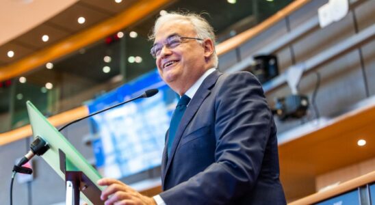 Pons sera vice president du Parlement europeen apres avoir ete le