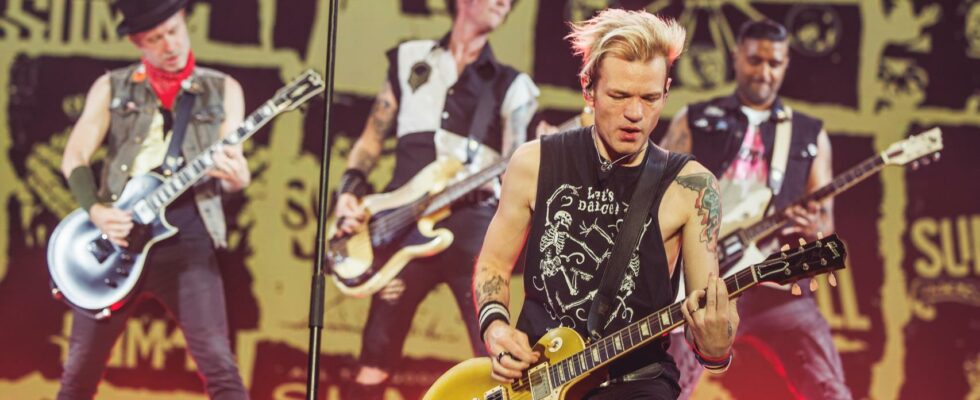 Sum 41 est proclame roi du troisieme jour de Mad