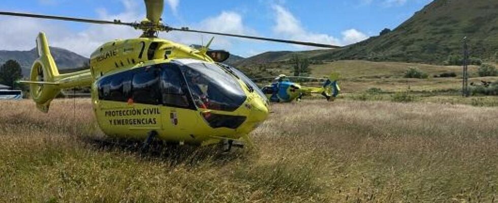 Un alpiniste blesse est secouru apres une chute a Penas