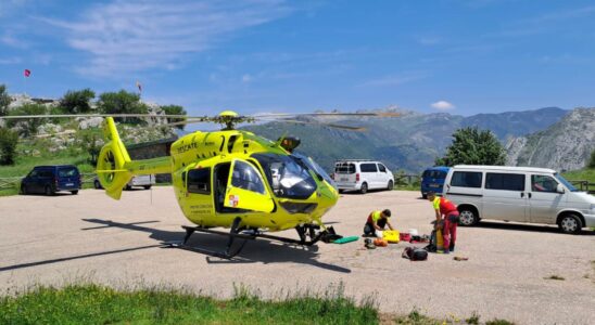 Un alpiniste decede apres avoir ete touche a la tete