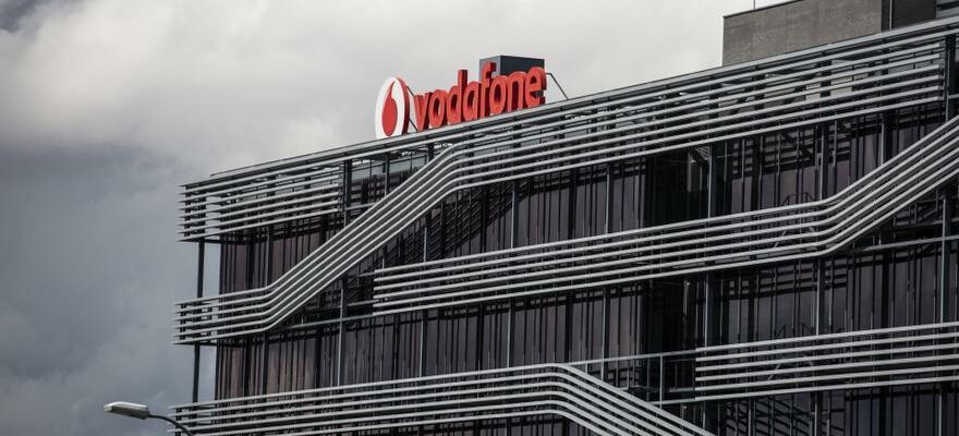 Vodafone Espagne propose aux syndicats 100 personnes touchees en moins