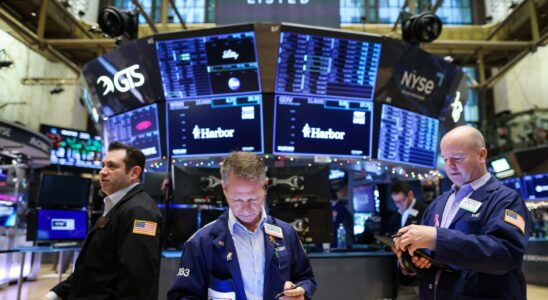 Wall Street monte apres la demission de Biden de sa