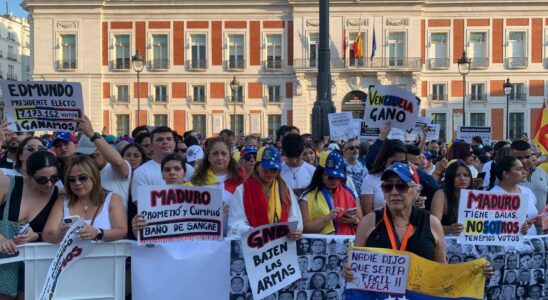 4 500 personnes manifestent a Madrid pour que Maduro accepte