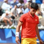 Carlos Alcaraz succombe a Djokovic dans un duel epique et