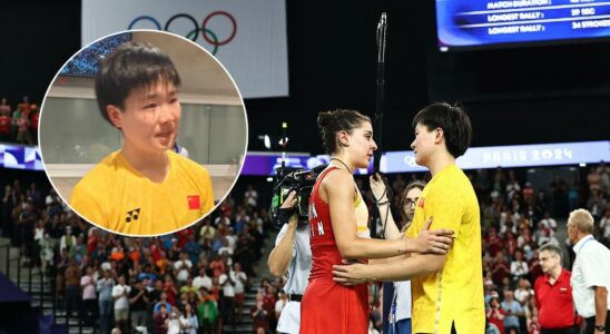 He Bing Jiao le rival de Carolina Marin a fondu