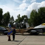 LUkraine recoit les premiers avions de combat F 16 apres un